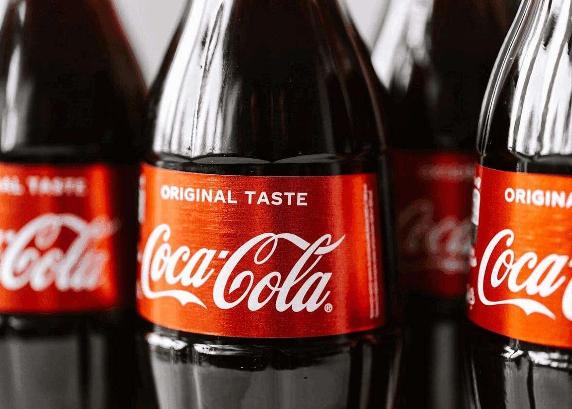 Al momento stai visualizzando Oggi la Coca-Cola compie 138 anni