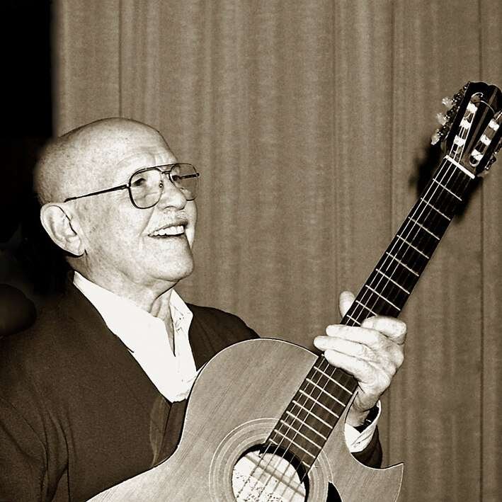 Roberto Murolo canta ancora: noi lo ricordiamo con Reginella