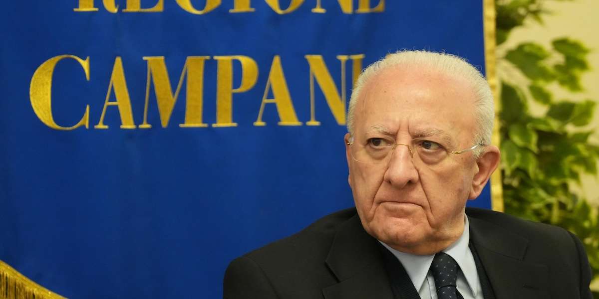 Scopri di più sull'articolo Vincenzo De Luca non potrà candidarsi per la terza volta