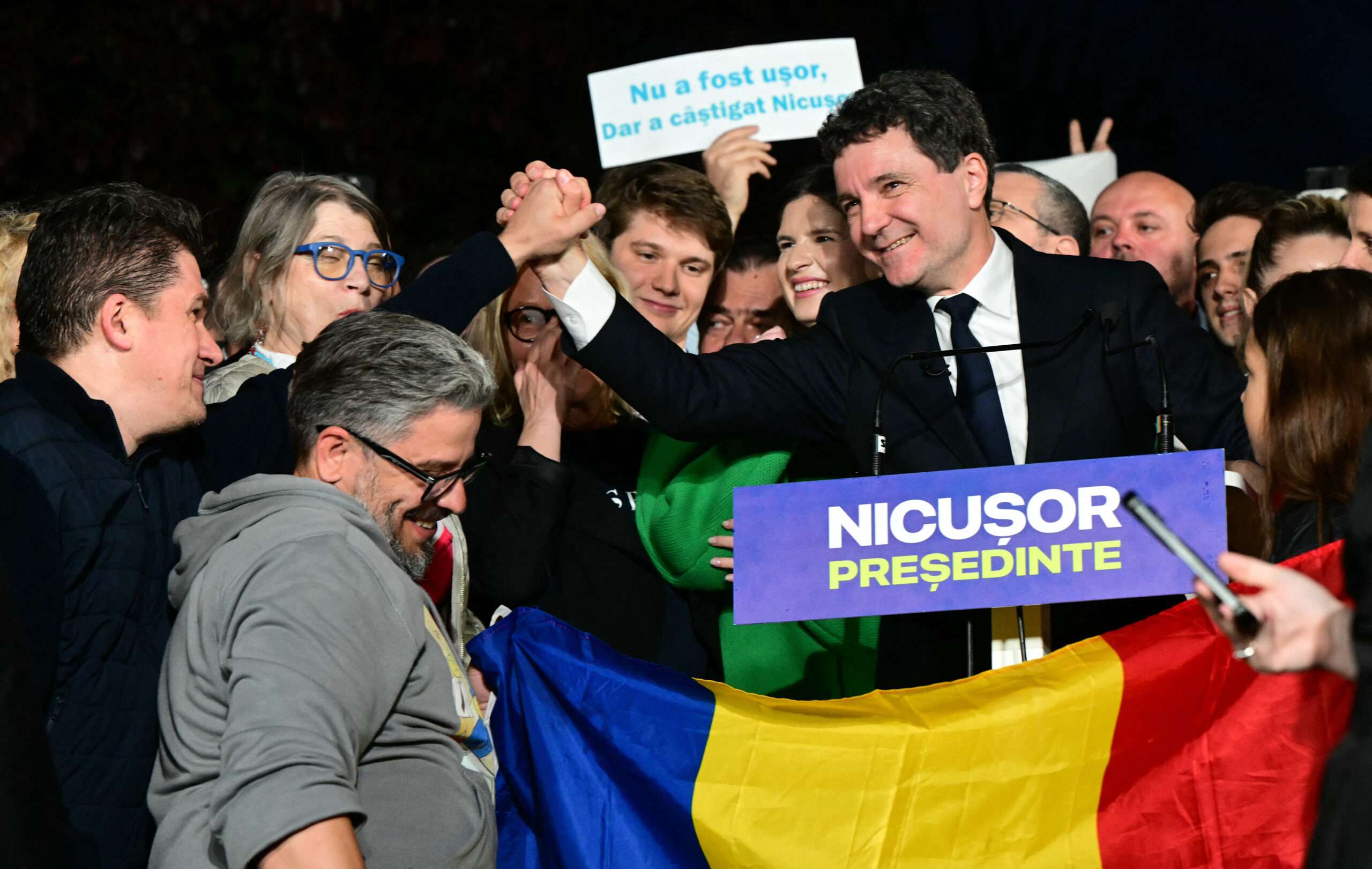 Scopri di più sull'articolo Dan vince le elezioni presidenziali in Romania