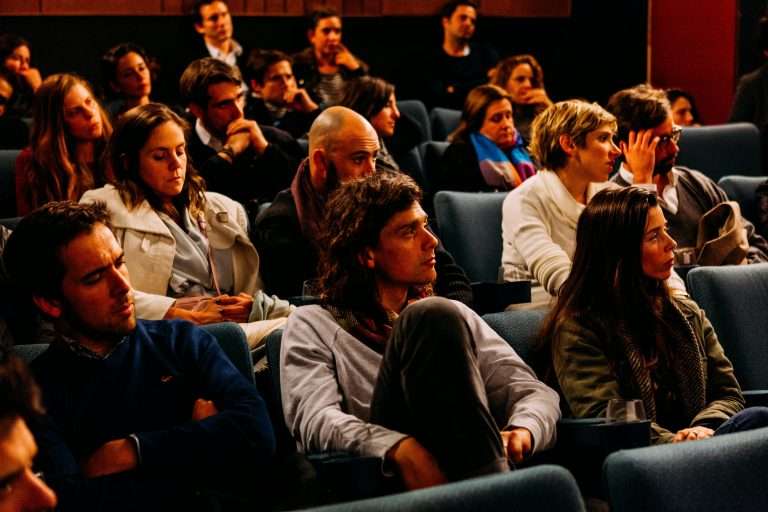 Scopri di più sull'articolo Iscriversi all’università in età adulta è davvero una lotta contro il tempo? 
