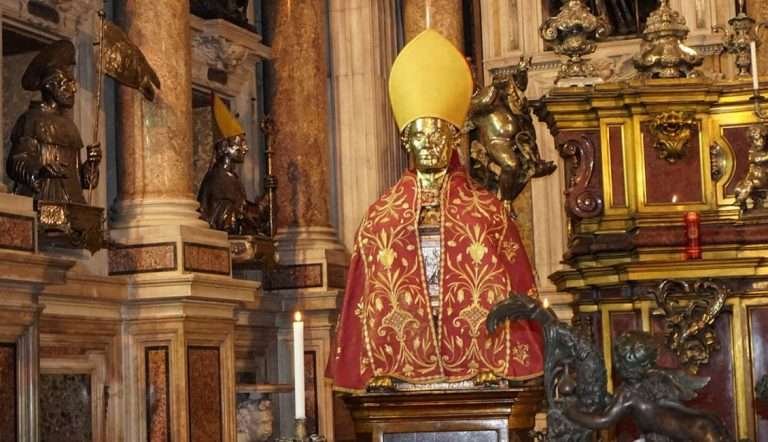 Scopri di più sull'articolo San Gennaro, mìettce ‘a màna toja