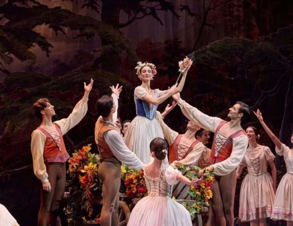 Giselle incanta il Teatro San Carlo: un classico che non smette di emozionarci