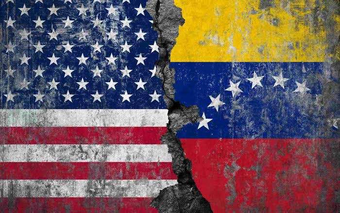 Notte di esplosioni a Caracas: raid USA, Trump annuncia cattura di Maduro e della moglie