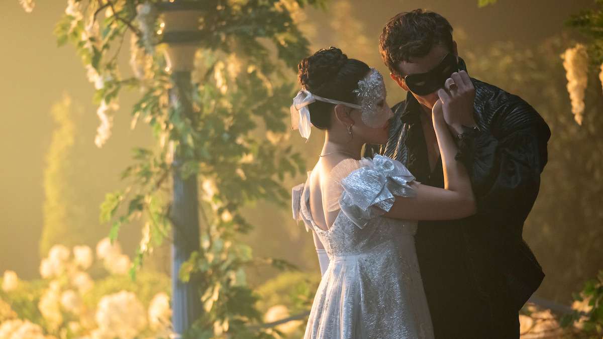Al momento stai visualizzando Bridgerton 4 in arrivo: amore, mistero e maschere