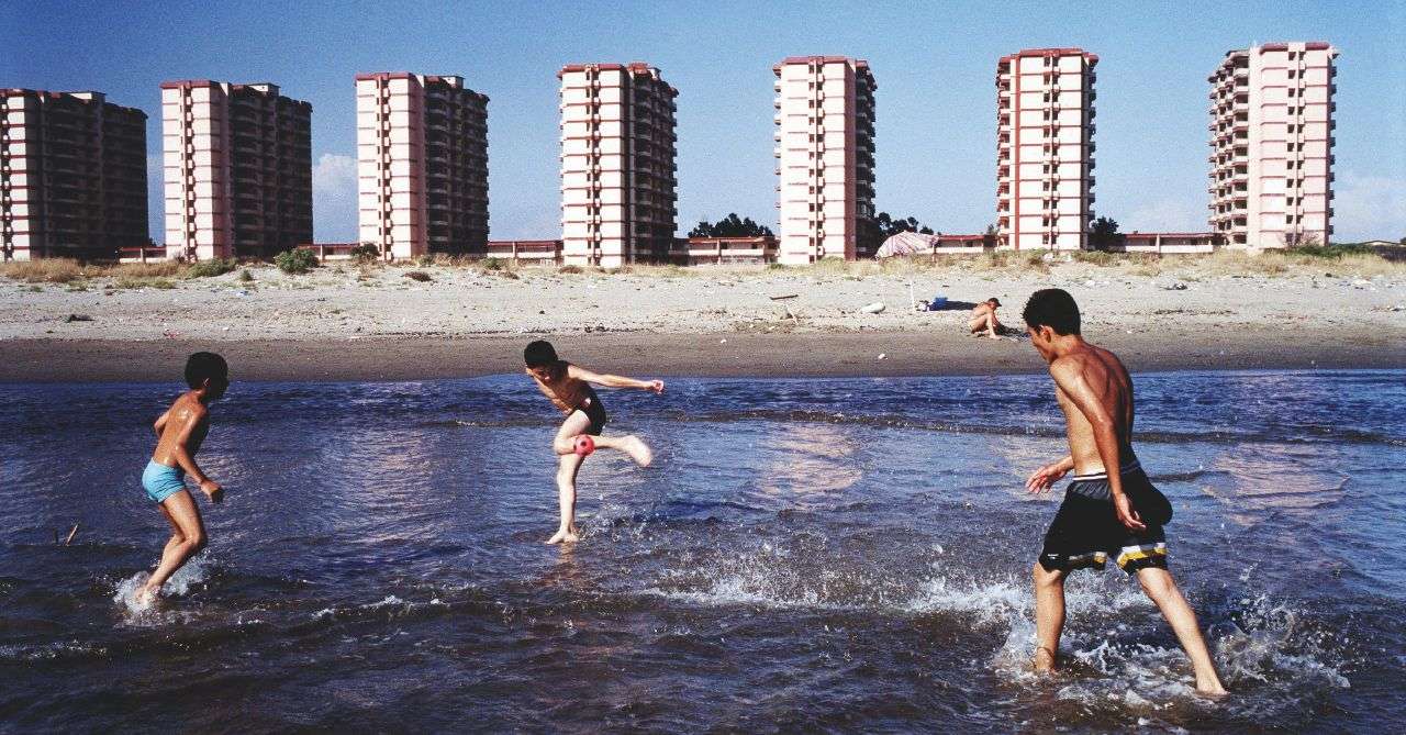 Scopri di più sull'articolo Ma il Villaggio coppola esiste davvero?