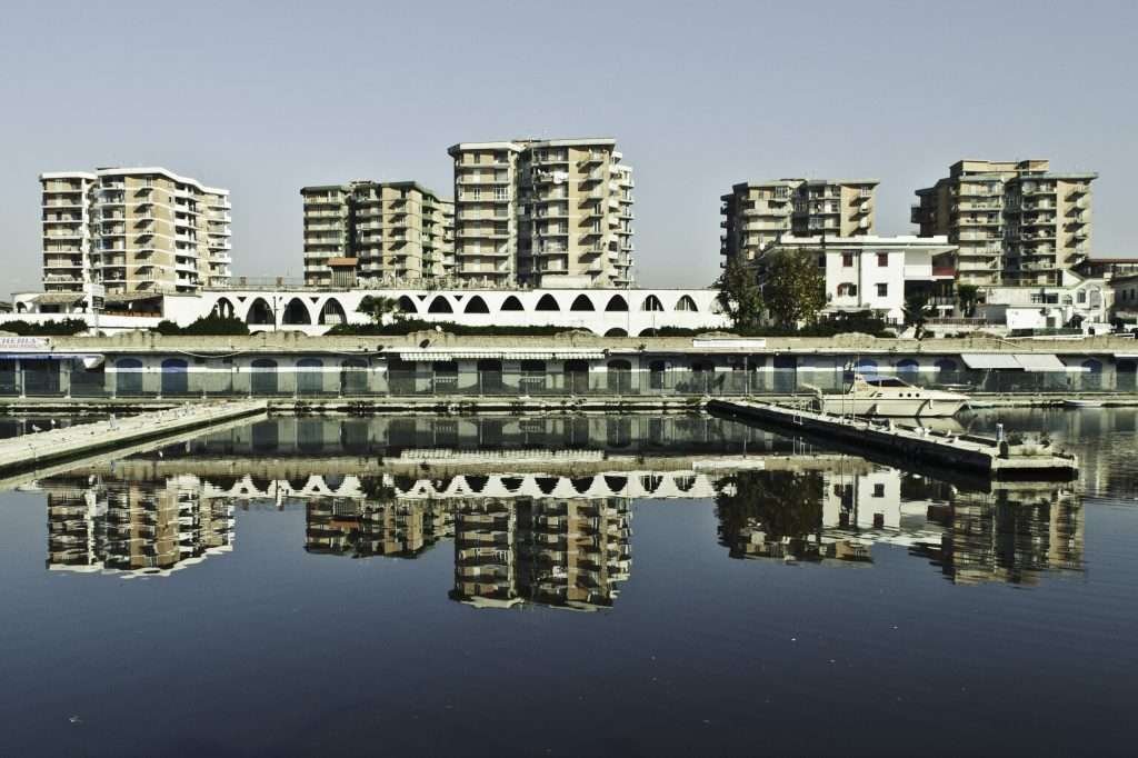 villaggio coppola torri pinetamare porto