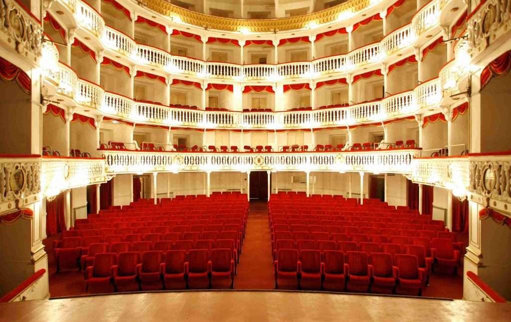 Teatro Sannazaro pronto a rinascere: il Mic intende acquisirlo