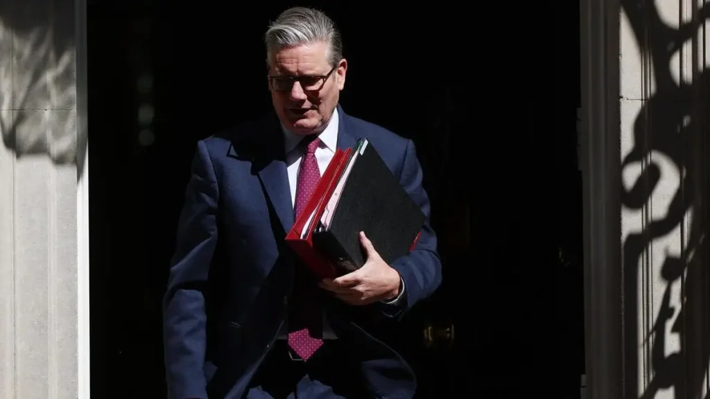 Settimana da draghi: i dolori di Starmer Settimana da draghi: i dolori di Starmer